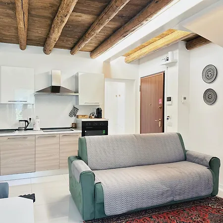 Parisi - Fiera Luxury Golosine 2 Apartment Verona