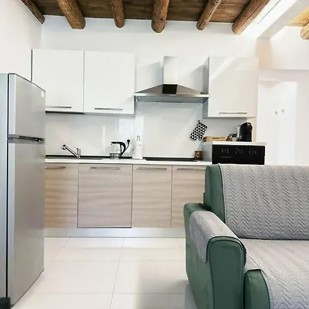 Parisi Fiera Golosine 2 - Free Parking Apartmán *