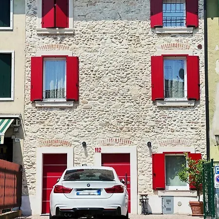 Apartmán Parisi Fiera Golosine 2 - Free Parking *