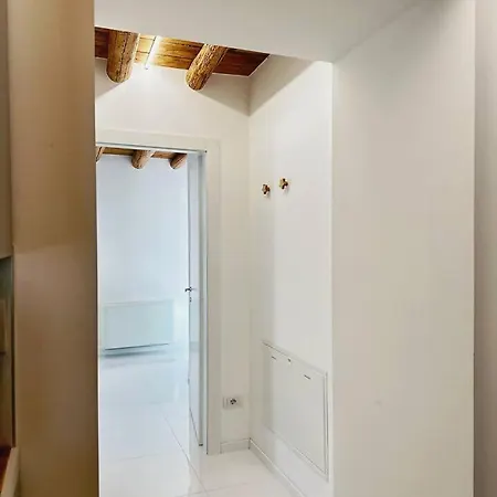 Apartmán Parisi Fiera Golosine 2 - Free Parking *