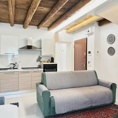 Parisi Fiera Golosine 2 - Free Parking Apartmán Verona