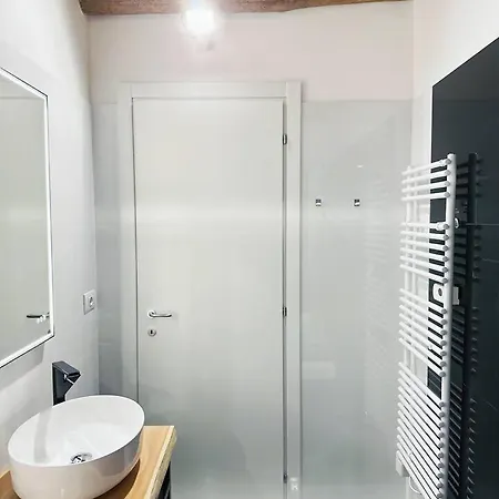 Apartmán Parisi Fiera Golosine 2 - Free Parking *